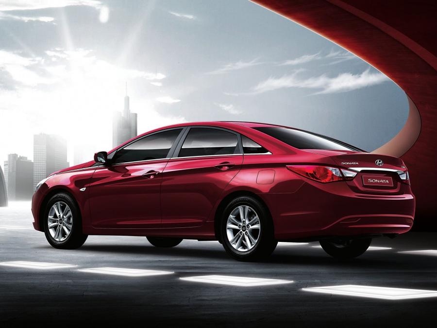  Hyundai Sonata 2009 года  (фото 29 из 40)